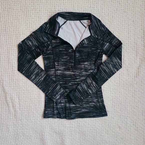 Longsleeve Workout Top - Picture 2 of 6